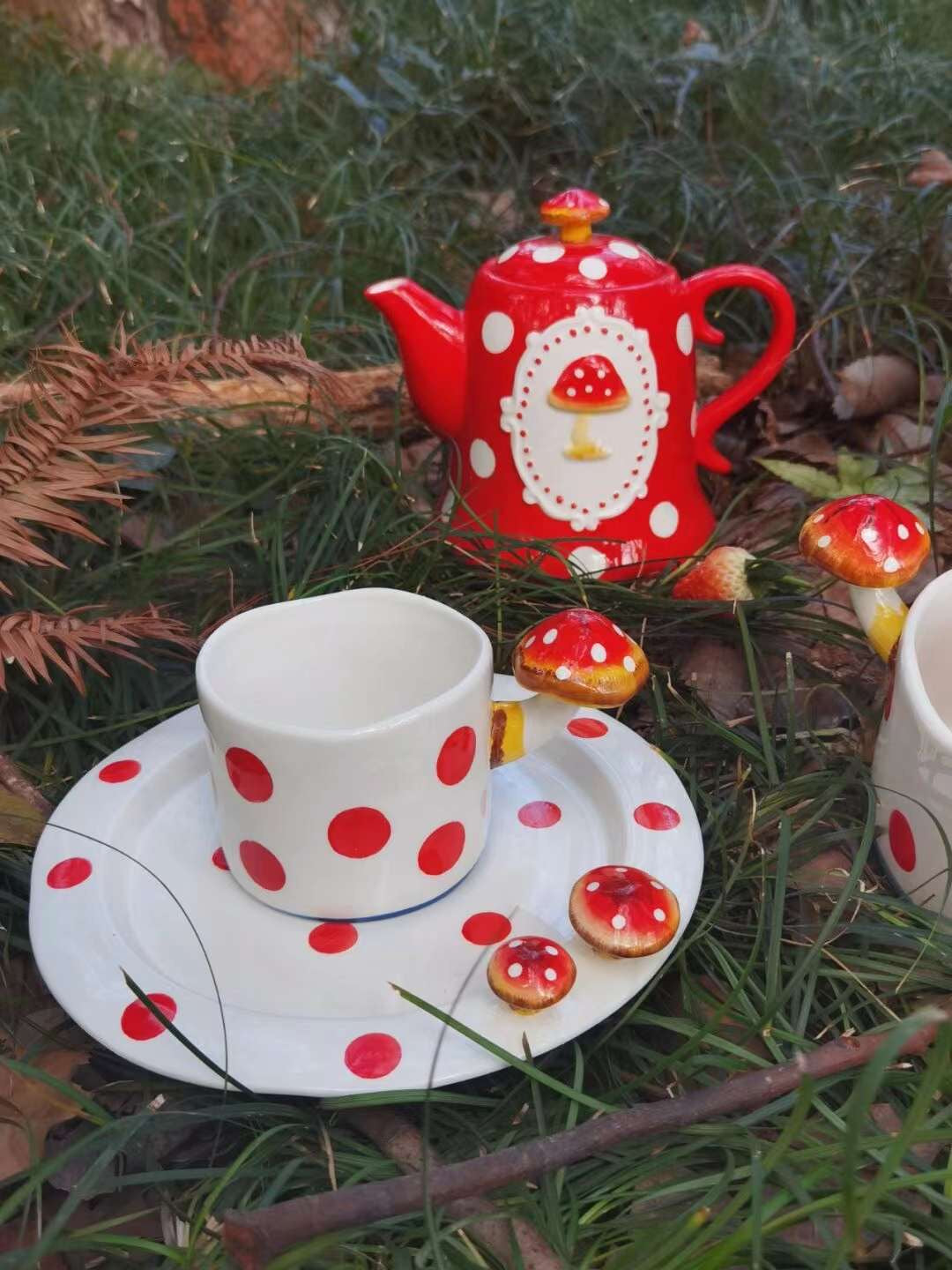 Cute Mushroom Ceramic Mug Teapot Heat Resistant Kettle Home Teapot Set Breakfast Milk Coffee Mug Teaware